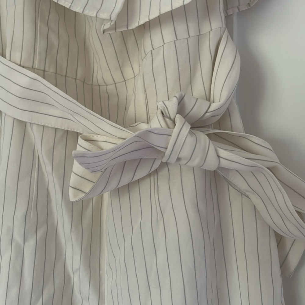 Club Monaco white pinstripe romper off shoulder - Picture 4 of 11